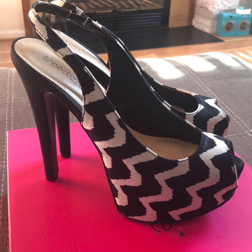 Heels - Picture 2 of 5
